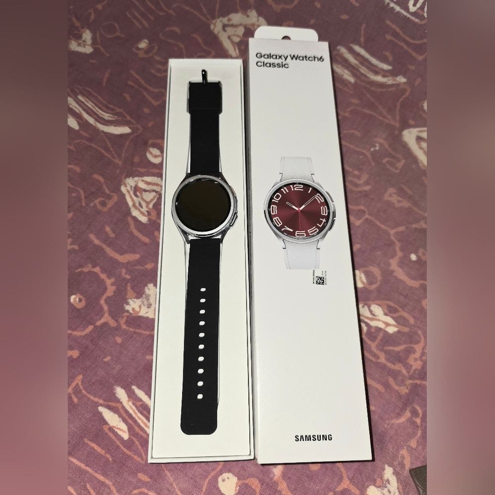 Samsung Galaxy Watch 6 Classic 43mm Smartwatch *No Charger*